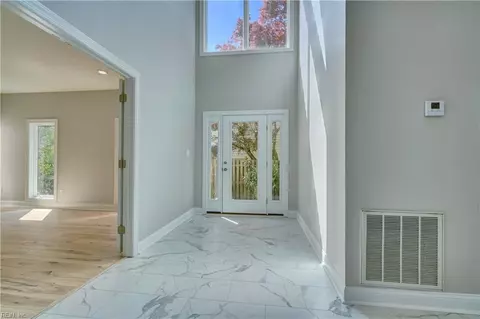 5602 Meer St, Virginia Beach, VA 23451