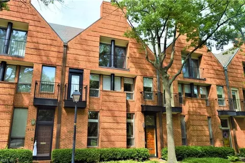 915 Botetourt Gdns, Norfolk, VA 23507