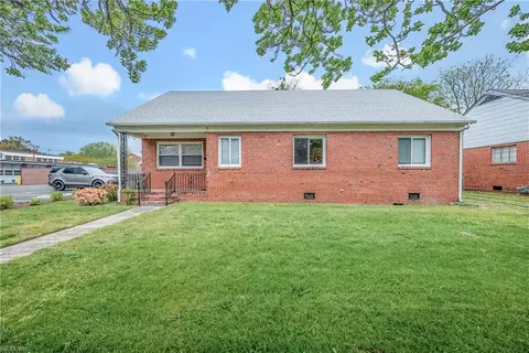 134 Thole St, Norfolk, VA 23505
