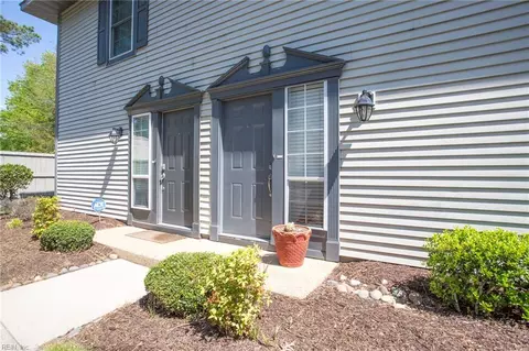 2304 Flanders Ct, Virginia Beach, VA 23454
