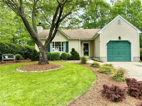 705 Emerald Ct, Newport News, VA 23608