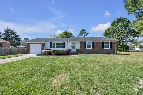 201 Dexter St E, Chesapeake, VA 23324