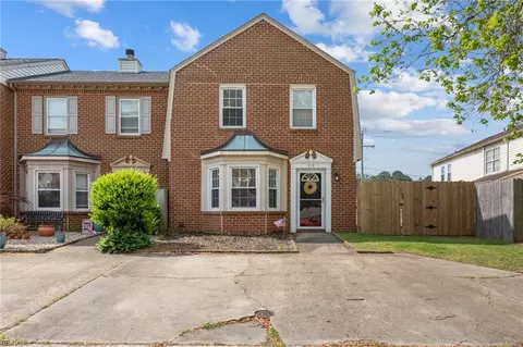 715 Mill Landing Rd, Chesapeake, VA 23322
