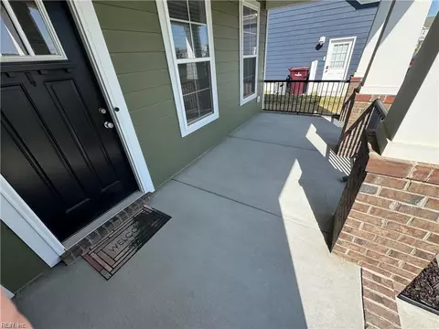 2227 Captiva Ln, Chesapeake, VA 23321 photo 2
