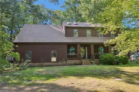 107 Brokenbridge Rd, Yorktown, VA 23692