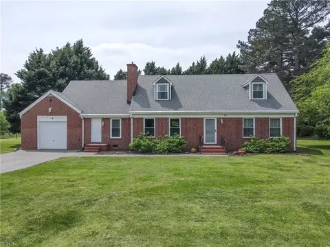 104 Stanley Dr, Williamsburg, VA 23188