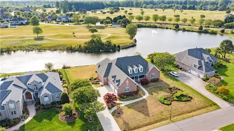 2925 Couples Ct, Virginia Beach, VA 23456
