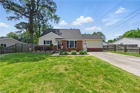 4917 Clover St, Virginia Beach, VA 23462