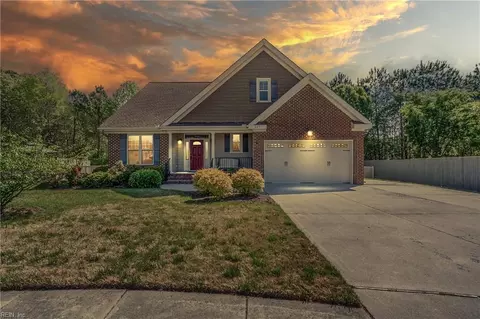 617 Flatrock Ln, Chesapeake, VA 23320