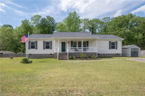 17294 Jolly Cir, Windsor, VA 23487