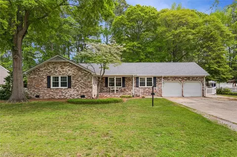 203 Fielding Lewis Dr, Yorktown, VA 23692