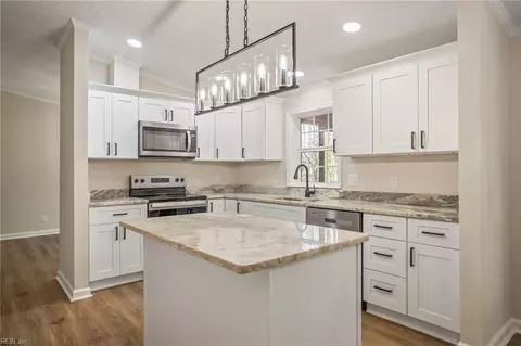 8581 Crittenden Rd, Suffolk, VA 23436