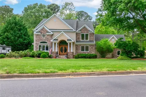 1125 Blackburn Ln, Virginia Beach, VA 23454