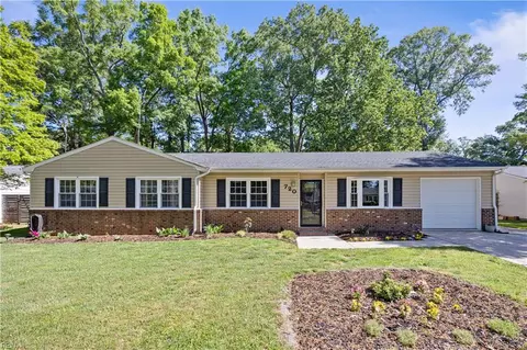 720 Fiona Ln, Virginia Beach, VA 23464