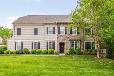 2402 James River Trl, Carrollton, VA 23314