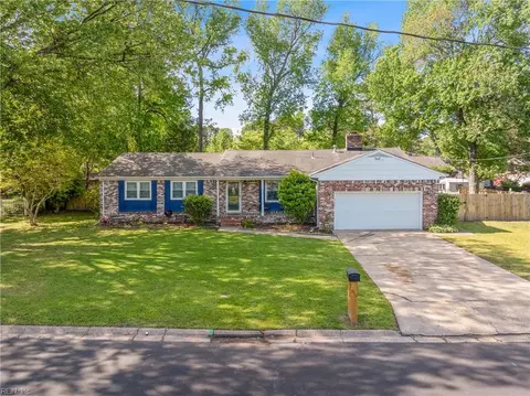 212 Britwell Dr, Chesapeake, VA 23322
