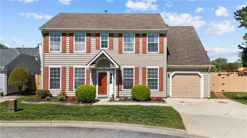 516 Whispering Oak Cir, Chesapeake, VA 23320