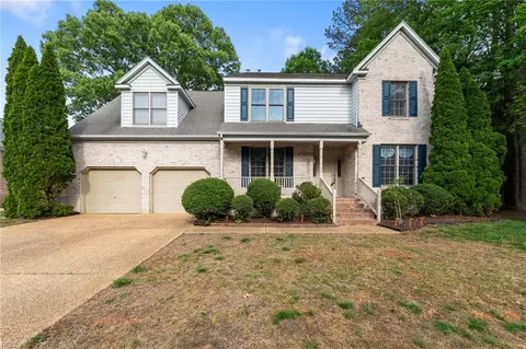208 Tristen Dr, Yorktown, VA 23693