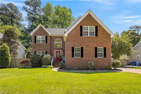 821 Catrina Ln, Chesapeake, VA 23322