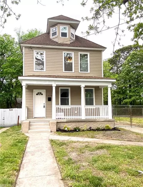 1324 Charleston Ave, Portsmouth, VA 23704