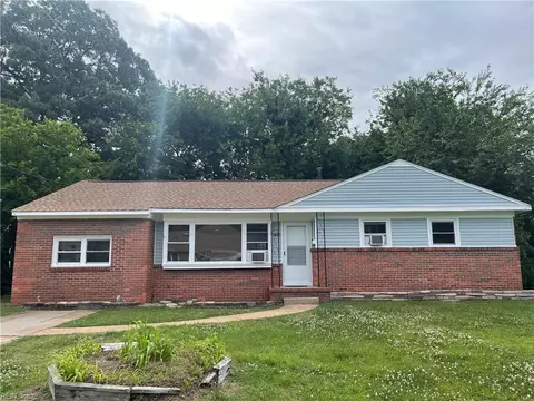7420 Doummar Dr, Norfolk, VA 23518