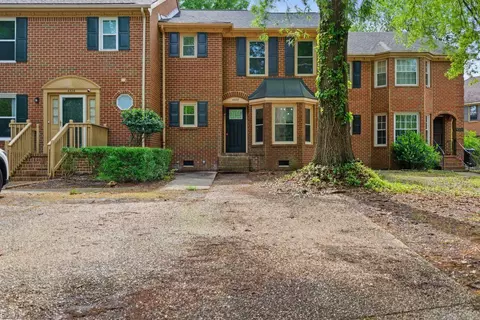 4328 Silverleaf Dr, Virginia Beach, VA 23462