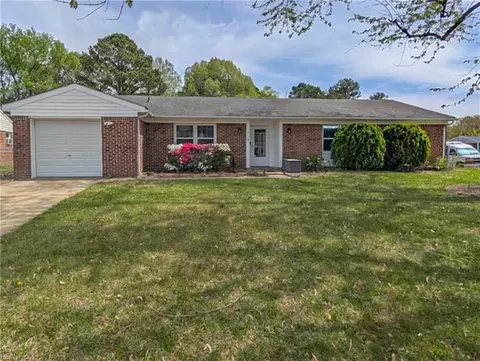 918 Strickland Blvd, Virginia Beach, VA 23464