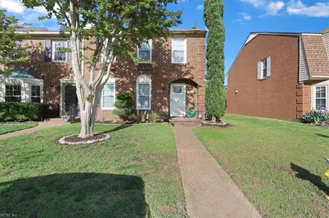 984 Colonial Meadows Way, Virginia Beach, VA 23454