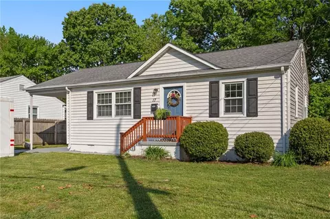 17 N Walker Rd, Hampton, VA 23666