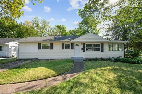 1389 Gabriel Dr, Norfolk, VA 23502