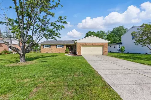 16 Towler Dr, Hampton, VA 23666