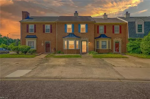 727 Mill Landing Rd, Chesapeake, VA 23322