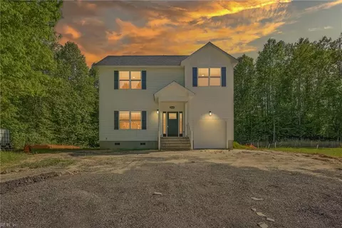 29468 Creek Side Ln, Courtland, VA 23837