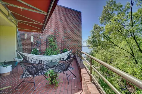 255 College Cross #87, Norfolk, VA 23510