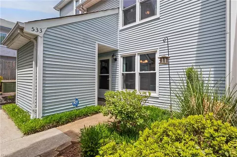533 Pine Tops Ct, Virginia Beach, VA 23451