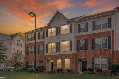 148 Hemisphere Cir, Newport News, VA 23601