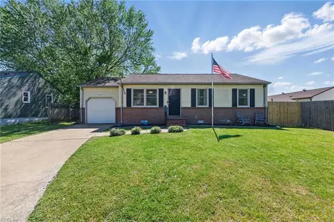 113 Cardinal Ln, Newport News, VA 23601