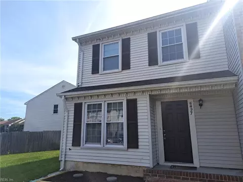 5427 Scholarship Dr, Virginia Beach, VA 23462
