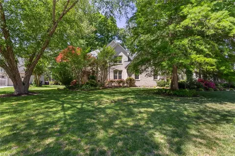 408 Dorchester Ct, Chesapeake, VA 23322