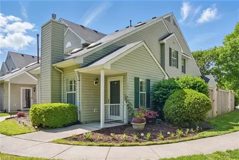 264 Nantucket Pl, Newport News, VA 23606
