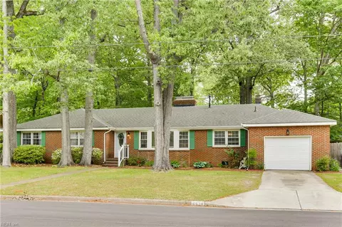 4628 Hoylake Dr, Virginia Beach, VA 23462