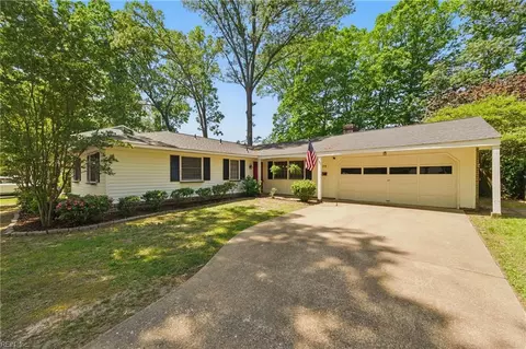 175 Windsor Castle Dr, Newport News, VA 23608