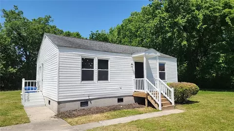 2232 Munden St, Chesapeake, VA 23324