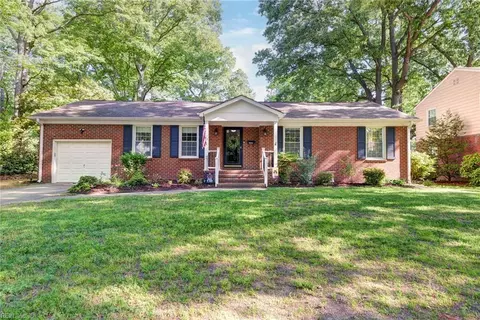 717 Village Green Pw Pkwy, Newport News, VA 23602