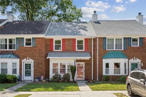 106 Kingsbridge Ln, Yorktown, VA 23692