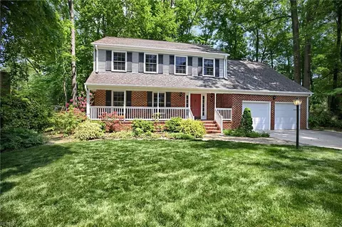 151 Breezy Point Dr, Yorktown, VA 23692