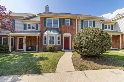 117 Gnarled Oak Ln, Yorktown, VA 23692