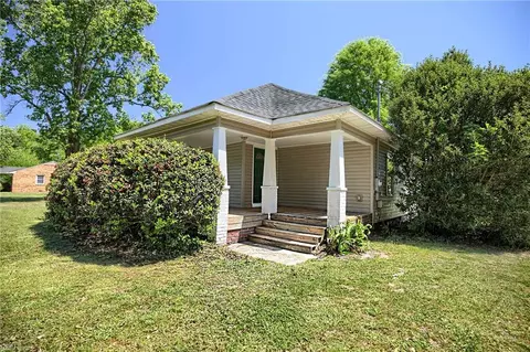 23081 Courthouse Hwy, Windsor, VA 23487
