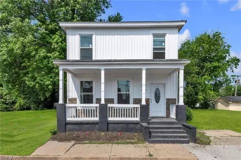 1612 Effingham St, Portsmouth, VA 23704