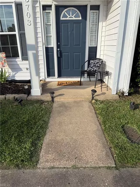 3703 Sylvan Ln, Virginia Beach, VA 23453
